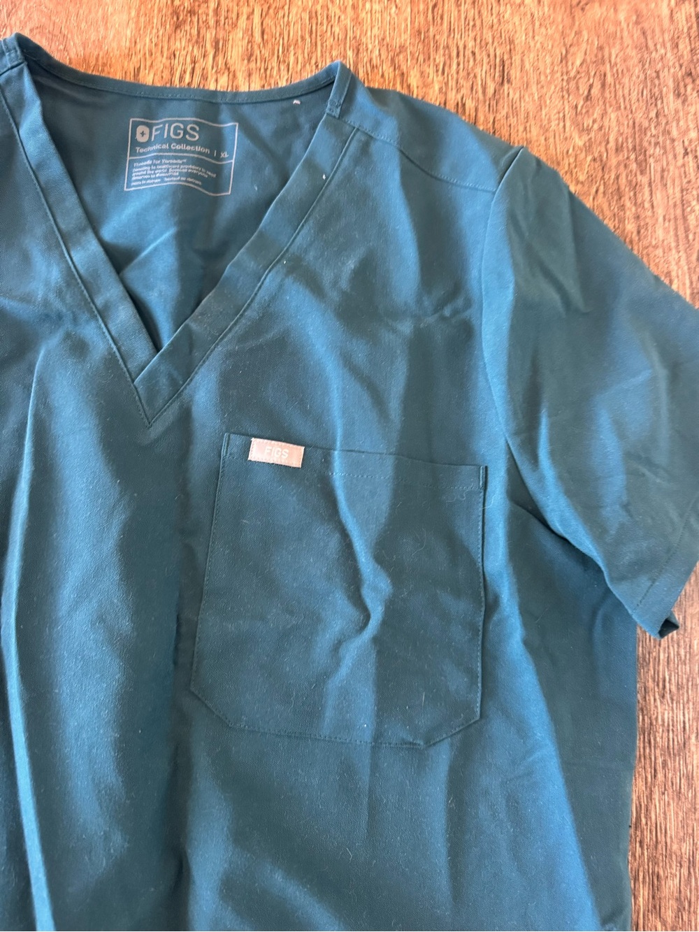 FIGS Women’s Teal V-Neck Scrub Top - Pocketed Comfort